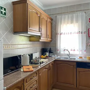 Apartamento Eber - Independent 1 & 2 Bedroom Apartments, Pool, Air Con, Fast Wi-fi, Near Old Town Of And Beaches, Albufeira